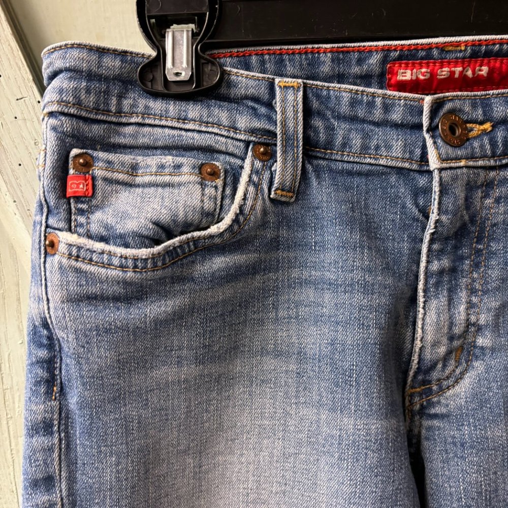 Big Star Sweet Low Boot Cutoff Jean Shorts Size 30T Raw Hem - Picture 3 of 16